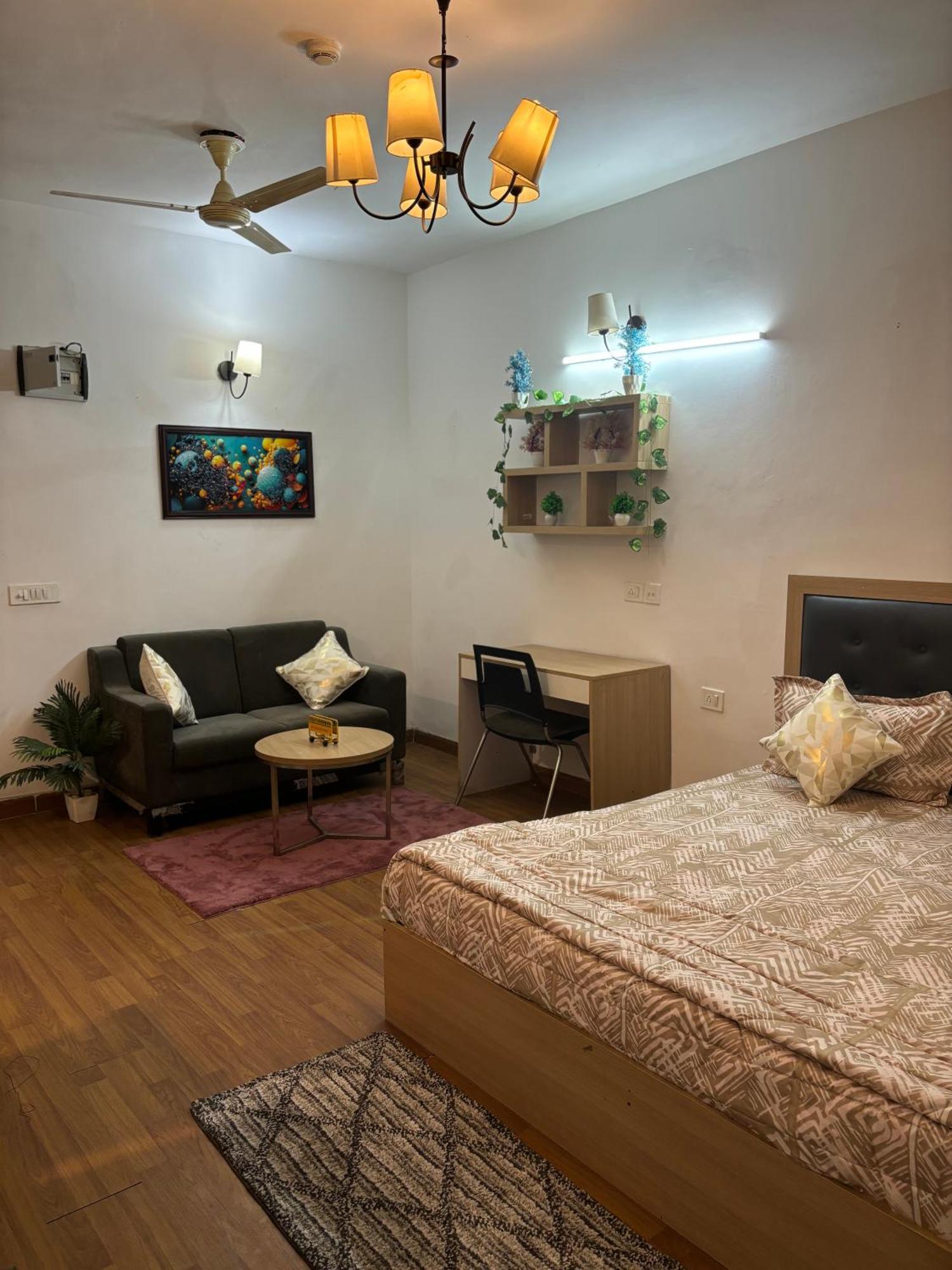 Guti Buti Homes Νόιντα Εξωτερικό φωτογραφία